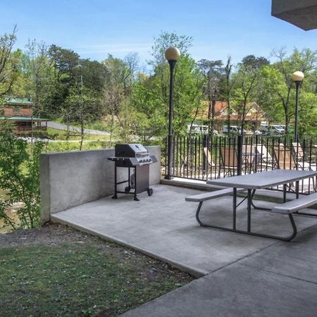 Cl 204 River Mist Pigeon Forge Bagian luar foto
